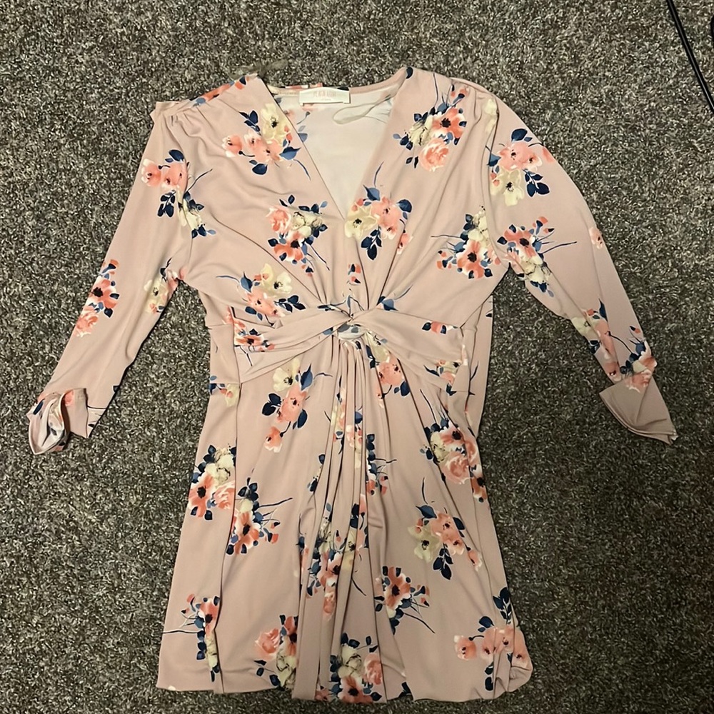 Pink floral floor length boutique dress size medium; never worn